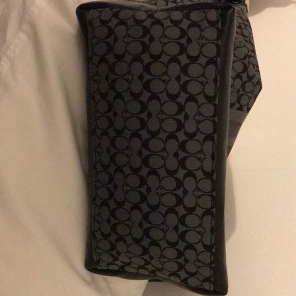 Coach purse ! Used once ! - Picture 5 of 6